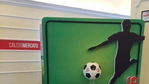 MERCATO - Tello firma con il Real Betis. Acerbi: "Non resterò al Sassuolo". Ogbonna rinnova con il West Ham. Borini in rossonero. Mariano Diaz è del Lione. Milan, incontro con l'agente di Bacca