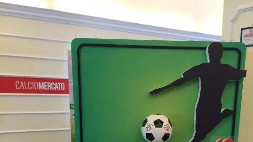  MERCATO - Vela a gennaio in MLS. Il Barcellona molla Juventus, Lichtsteiner verso la cessione. Fiorentina, arriva Eysseric. Ag. Bacca: "Il Milan ha altre priorità". Il Tottenham insidia la Juve per Cancelo