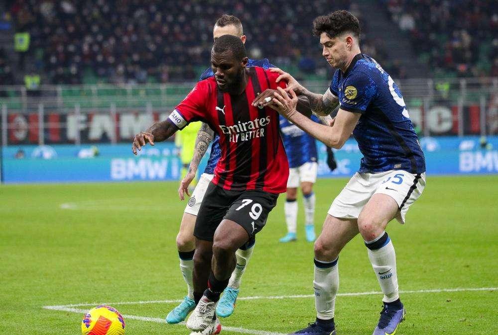 Milan, Kessié supera le visite e firma con il Barcellona