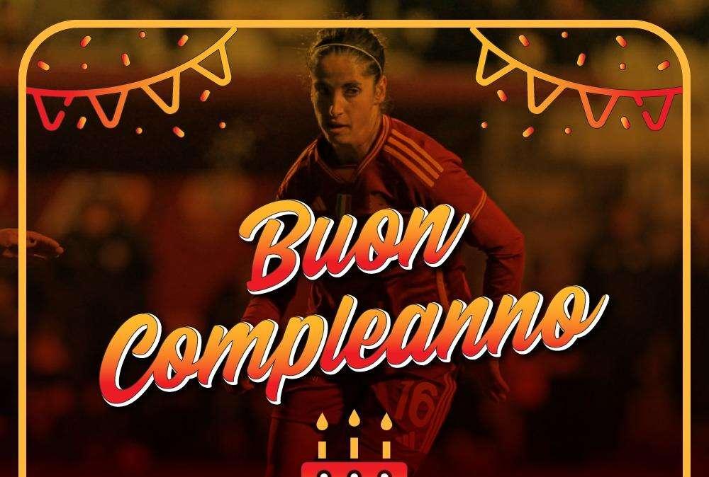 C'era alla presentazione a Piazza di Spagna, una veterana della Roma Femminile: tanti auguri Claudia. GRAFICA!