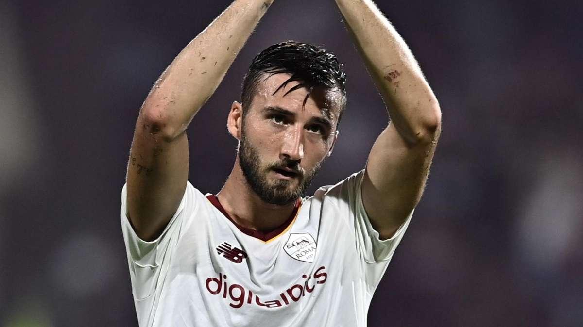 Cristante: "All'esterno forse mi sottovalutano. Mourinho è un grande, vogliamo guadagnarci la Champions. Resto a Roma finché mi tengono"