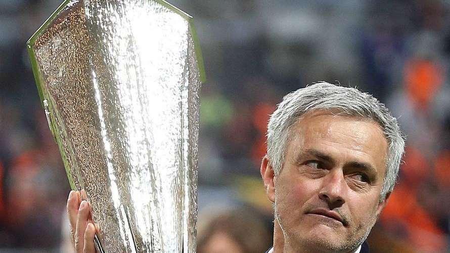 Smalling, Mkhitaryan, Pedro e Santon ritrovano Mourinho