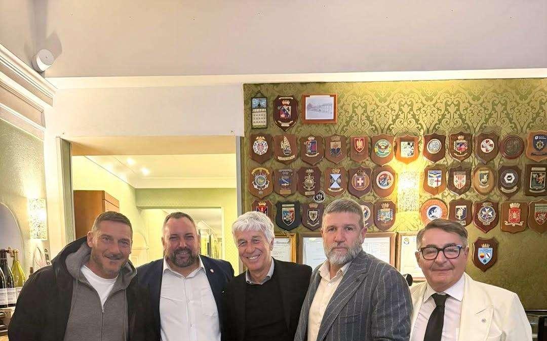 Candela mediatore nella cena di ieri tra Totti e Gasperini: "Che bello parlare di calcio con loro". FOTO!