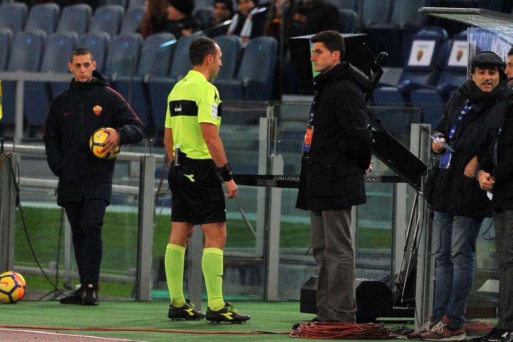 L'arbitro - Venerdì vittorioso della Roma con Abisso. L'espulsione col VAR. Chievo Verona imbattuto al Bentegodi