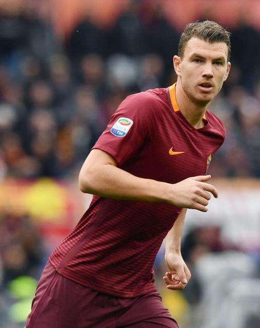 Dzeko: "Nella prima stagione alla Roma avevo bisogno di adattarmi, sarebbe stato troppo facile andare via"