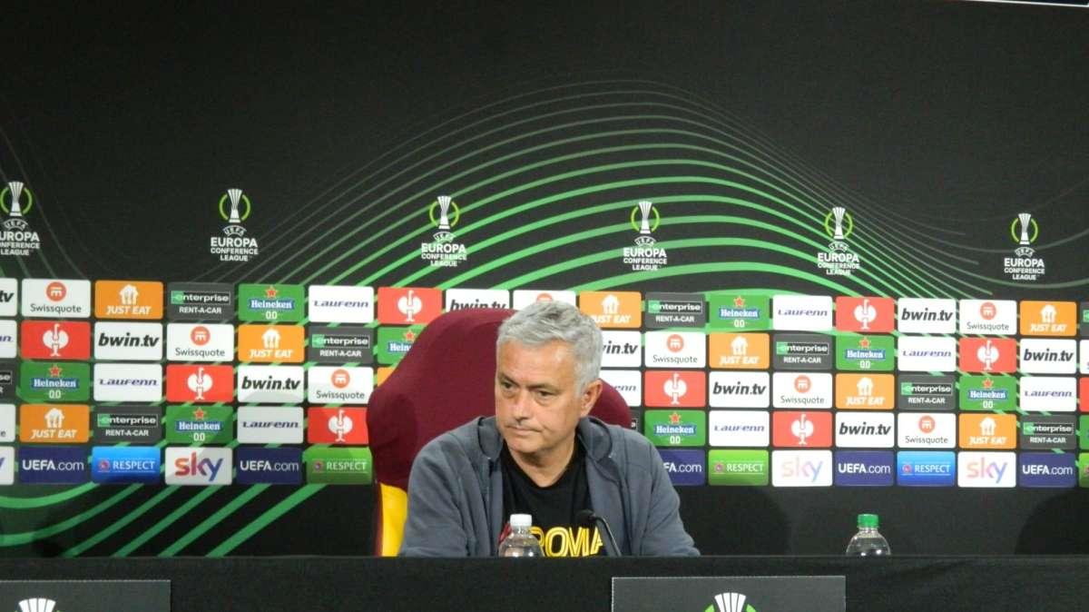 Mourinho sulla guerra in Ucraina: "Stop alla guerra: a questa e a tutte le altre. Se serve, lo ripeterò ogni giorno"