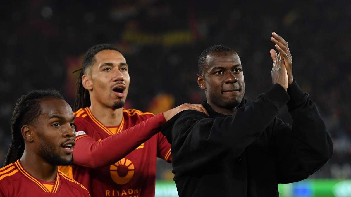 Udinese-Roma 1-2 - La gara sui social: "25 minuti di ordinaria follia, ma onore anche ai loro tifosi. L'infortunio di Smalling? Imbottisciti di antidolorifici per domenica"