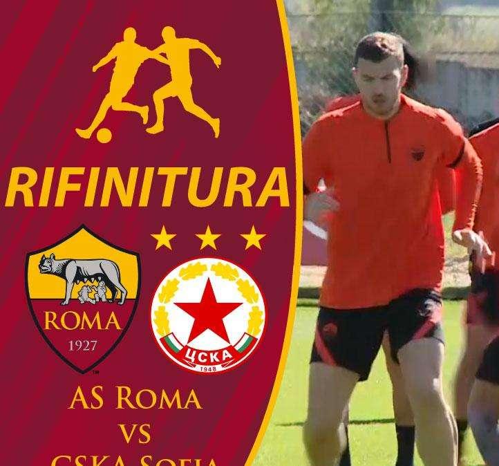 TRIGORIA - Sala video. Risveglio muscolare in campo, torello e prove tattiche. Perez e Smalling col gruppo. VIDEO!