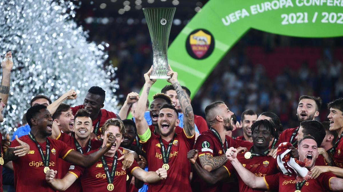 Accadde oggi - La Roma vince la Conference League! De Rossi: "Nessun mai vi amerà più di me"​​​​​​​. La Roma si aggiudica il derby ed è seconda: "Game over"