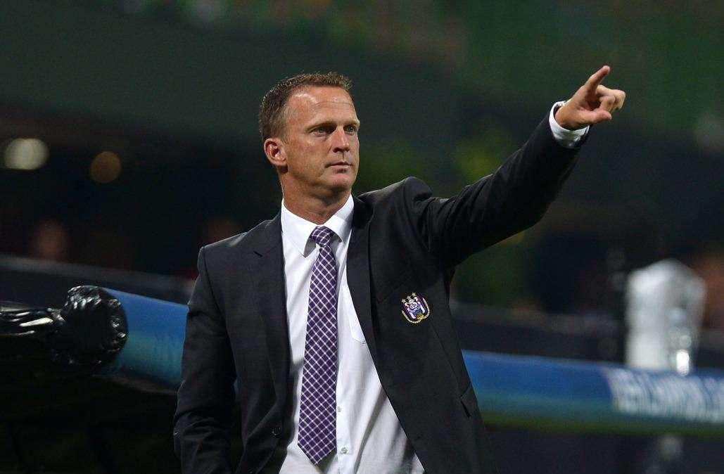 L'ex Vitesse van den Brom: "Loro hanno un bel gruppo, con la Roma finisce 1-1"