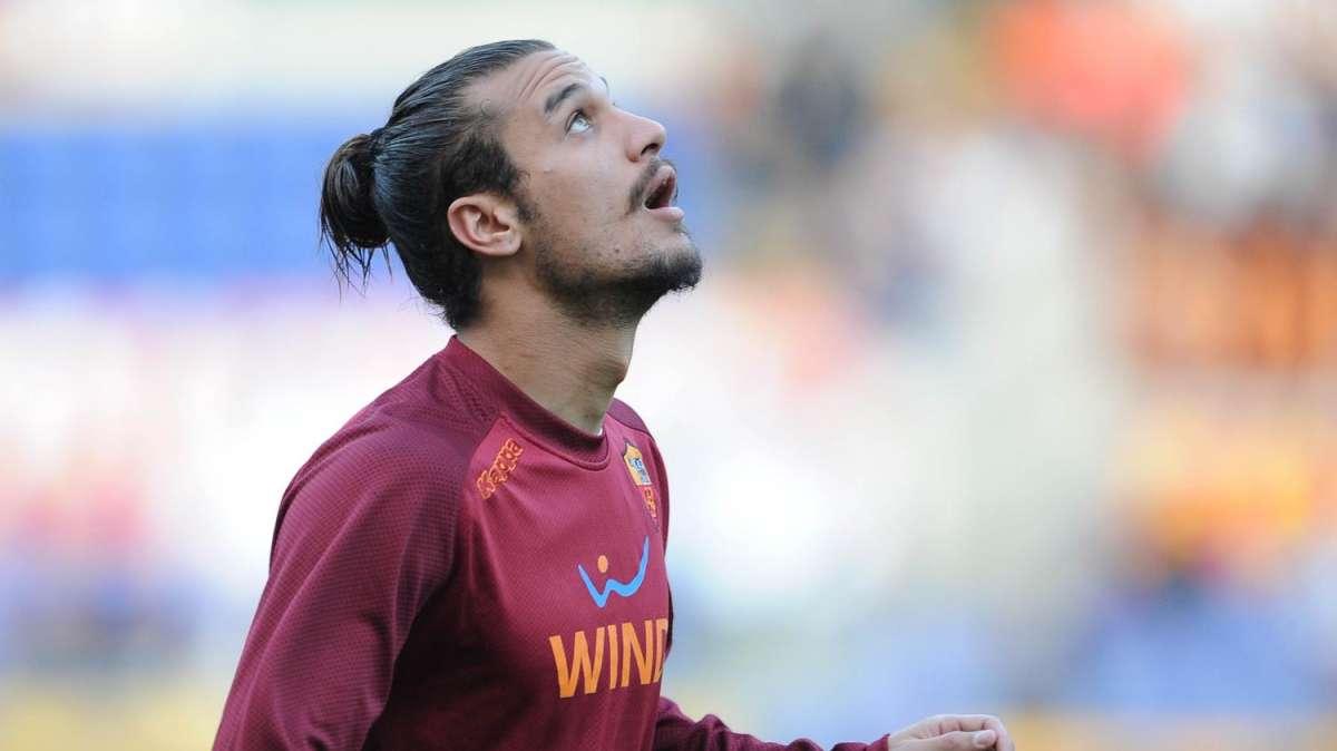 Osvaldo, Bojan e gli altri promuovono l'abbigliamento As Roma. VIDEO!