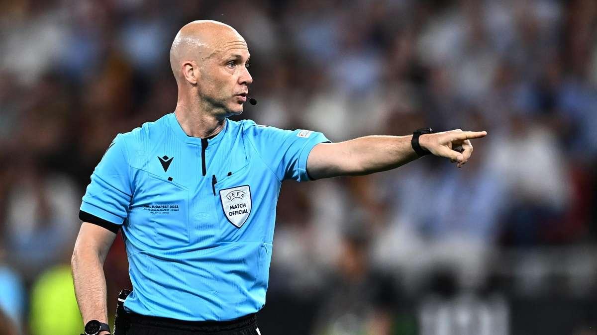 Spagna-Germania, evidente mano di Cucurella in area ma Taylor non fischia il rigore