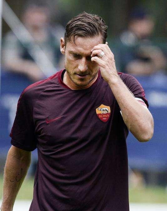Di Marzio: "Antalyaspor, pronta offerta faraonica per Totti"