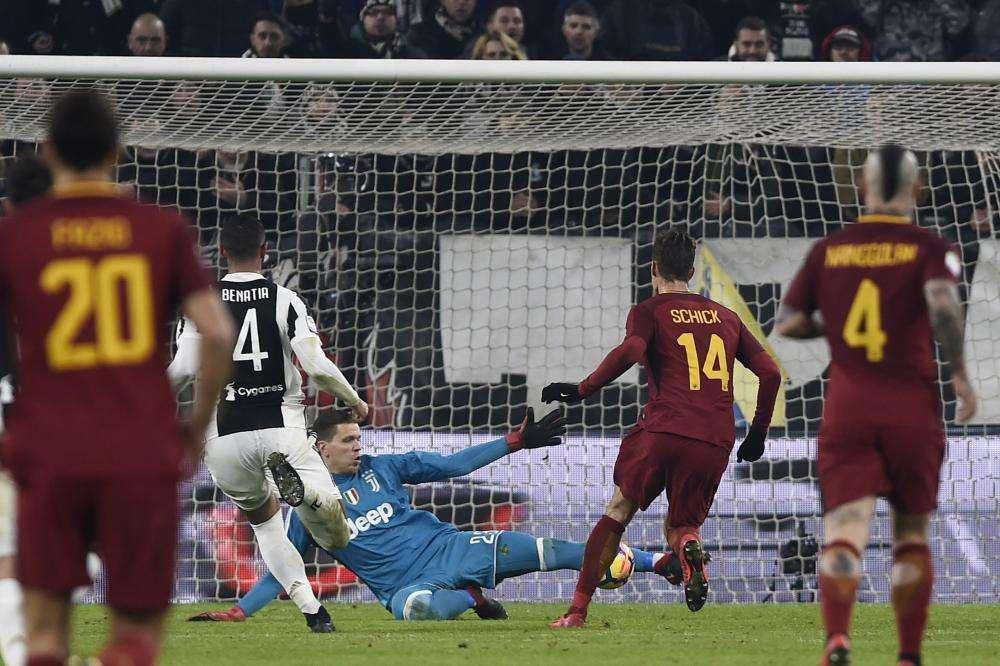 Accadde oggi - Schick si divora un gol contro la Juventus. Adriano: "La Roma? Credo andrà a un americano". Balotelli: "Solo Messi è poco più forte di me"