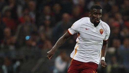 TRIGORIA - Rüdiger corre verso il recupero: cambi di direzione e contatto col pallone 