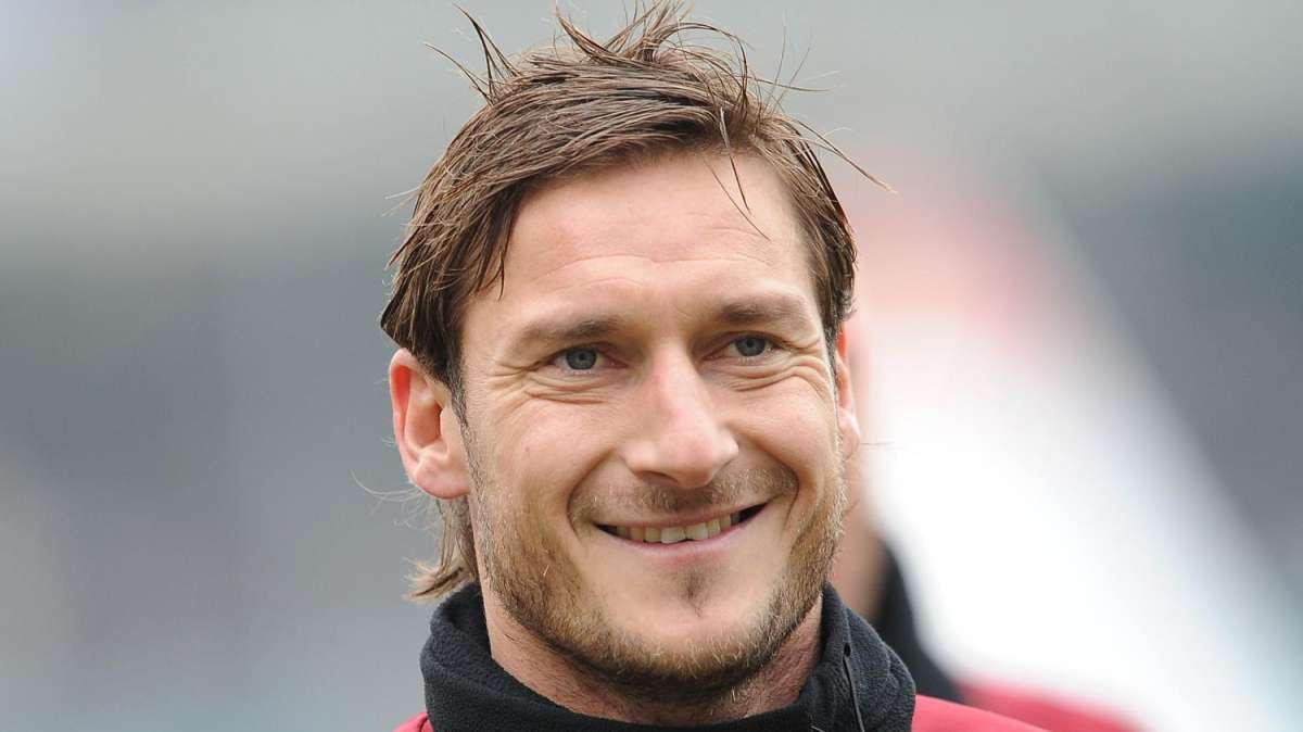 Tuttosport lancia un sondaggio: "Del Piero e Totti in campionati più facili. Sei d'accordo?" 