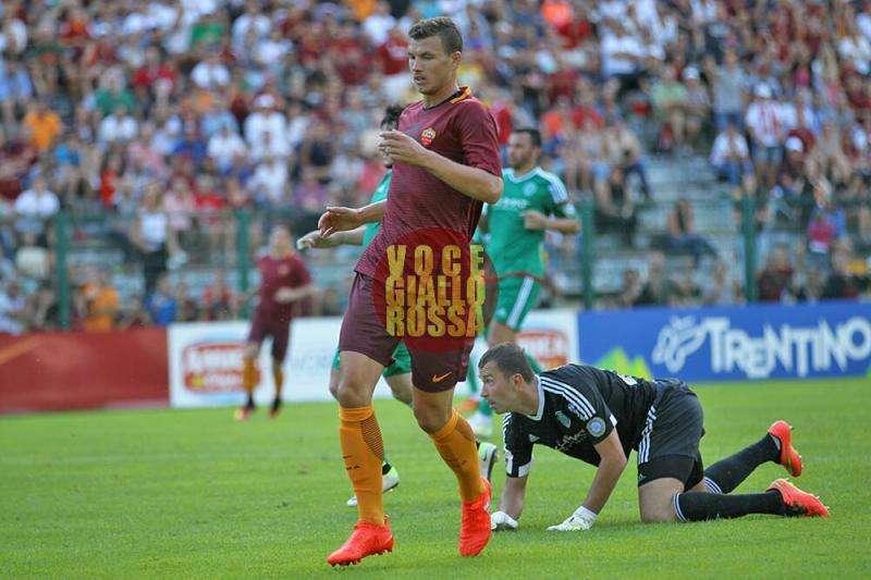 Quinto anniversario di fidanzamento per Dzeko