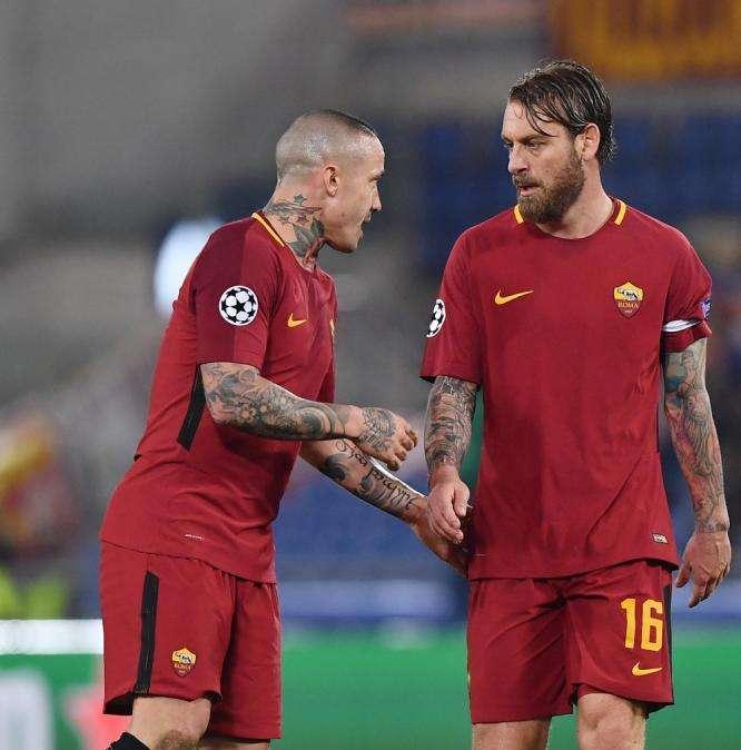 Nainggolan se la canta: "Oh happy days, Oh Happy days. Ce l'abbiamo fatta tutti insieme". FOTO!
