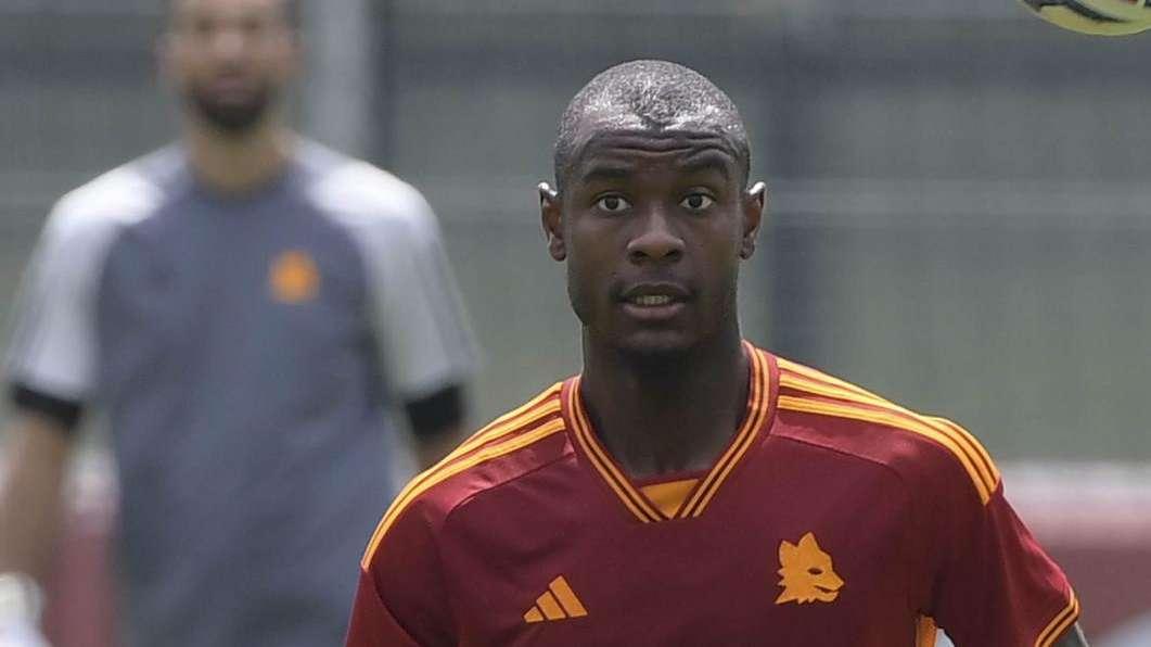 Zero minuti in tre partite per Ndicka nonostante un ingaggio da top: i motivi e l'attesa per il futuro