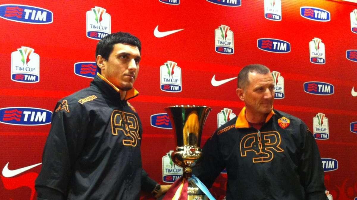 OLIMPICO - Andreazzoli: "Mi concentro sugli aspetti positivi. Posso entrare nella storia della Roma". Burdisso: "Spero sia la partita di De Rossi e Totti". FOTO! AUDIO! VIDEO!