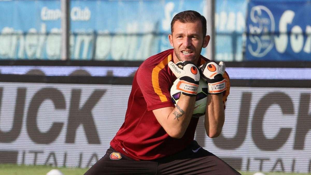Accadde oggi - De Rossi: "Andare via? Ci ho pensato, ma non sarei felice lontano da Roma". La lettera di saluto di Lobont