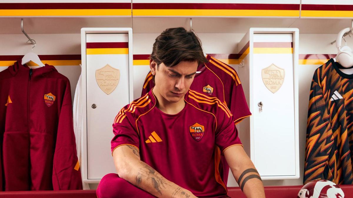 Trigoria, Dybala e Soulé festeggiano l'Argentina dentro gli spogliatoi