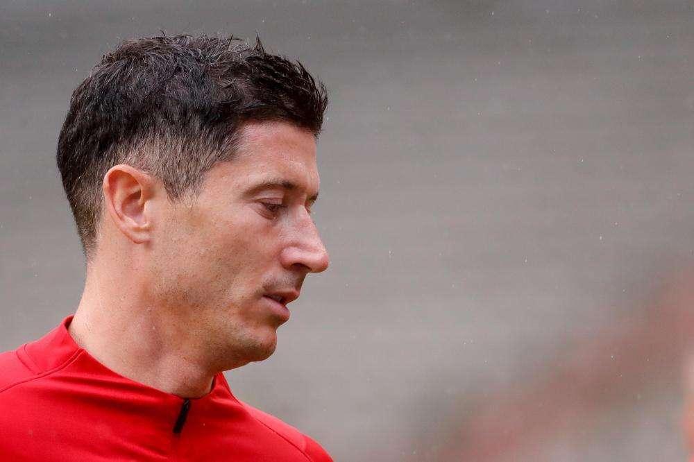 Barcellona, Lewandowski: "Voglio vincere tanti trofei qui"