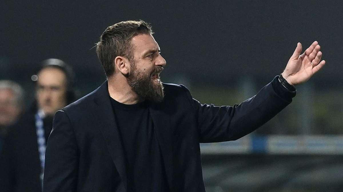 De Rossi: "Con Gimenez e Timber dall'inizio il Feyenoord ha alzato la qualità. Vedremo se giocheranno a 5 dietro"