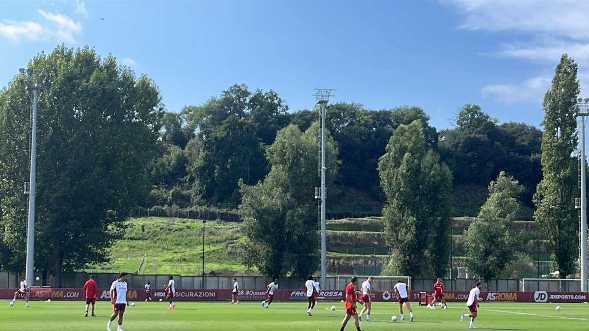 TRIGORIA - Allenamento a due giorni dal Milan. Assente Cristante 