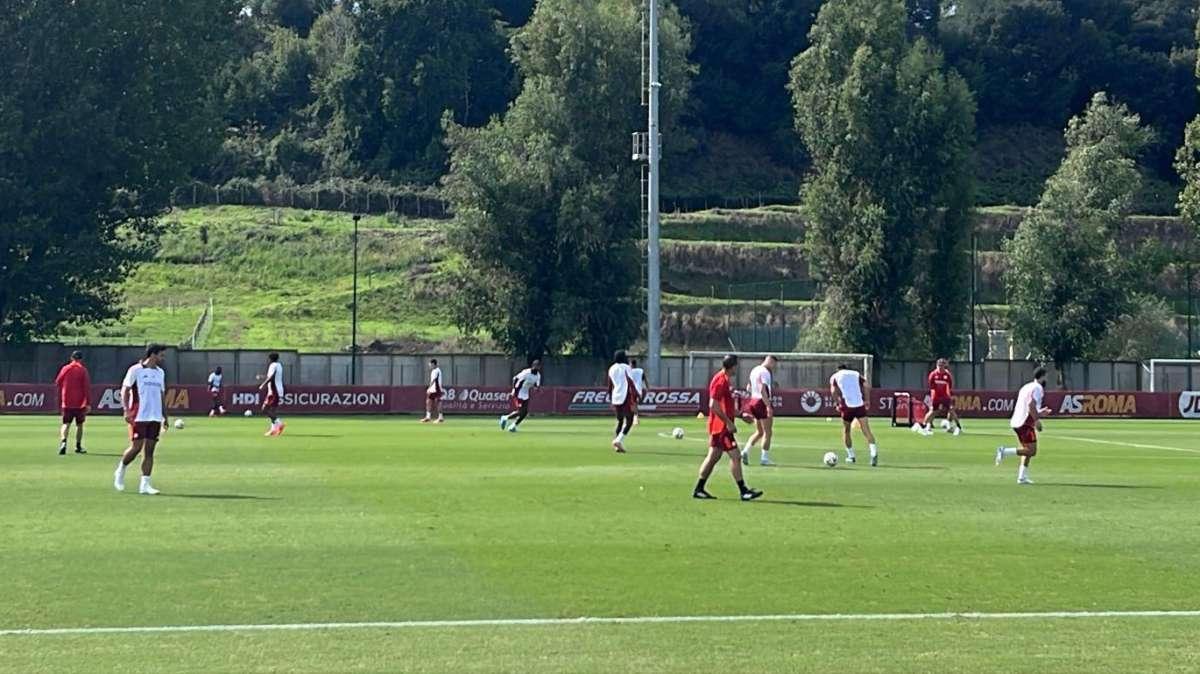 TRIGORIA - Allenamento con il gruppo per Le Fée e Zalewski. Out Dybala e Hummels