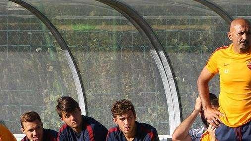 Spalletti: "Dzeko è sulla strada giusta. In porta farò le mie scelte. Paredes? Per me rimane ma bisogna sfruttare ciò che offre il mercato"