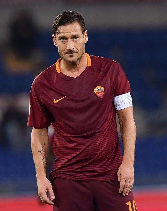 Totti: "Essere Il Capitano è una responsabilità enorme. Il calcio si è evoluto: prima era più facile usare la tecnica"