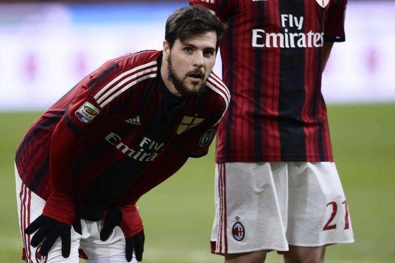 Twitter AC Milan - Berlusconi dà un destro a Destro. FOTO!