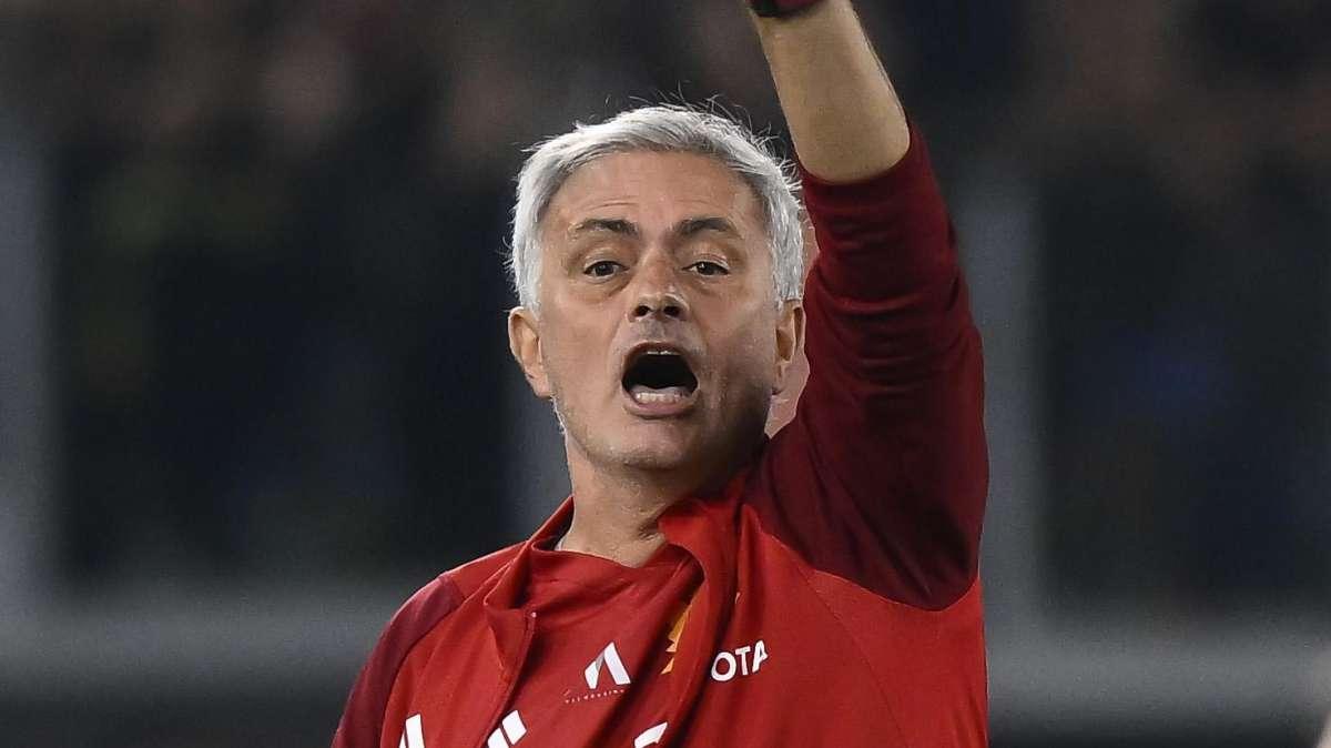 Dalla gestione di Dybala agli infortunati Smalling, Renato Sanches e Llorente: le parole di Mourinho