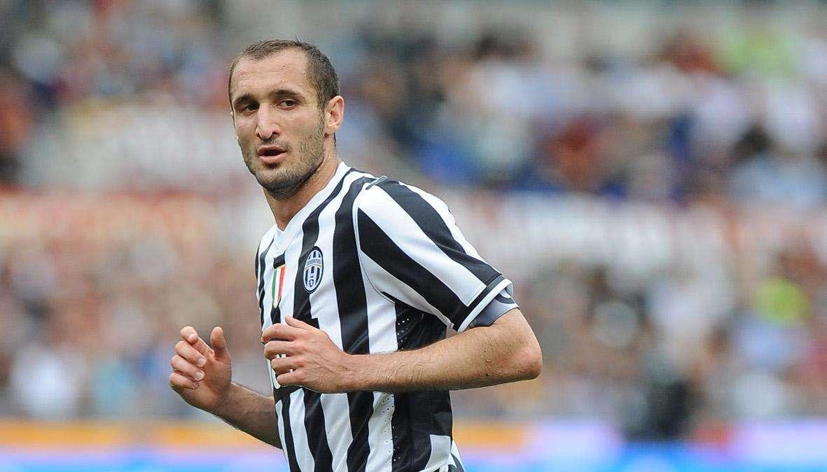 Vincenzo Esposito: "Convocazione di Chiellini dopo un gesto violento non è un buon segnale. Ecco come sta Ciro"