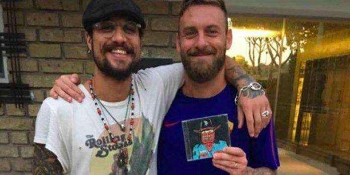 Pablo Osvaldo in visita a Trigoria