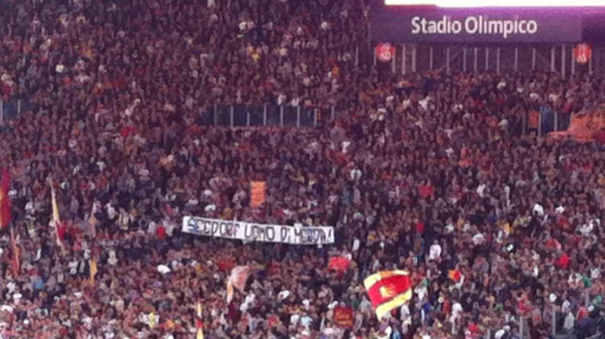 La Sud a Seedorf: "Uomo di m...". FOTO!