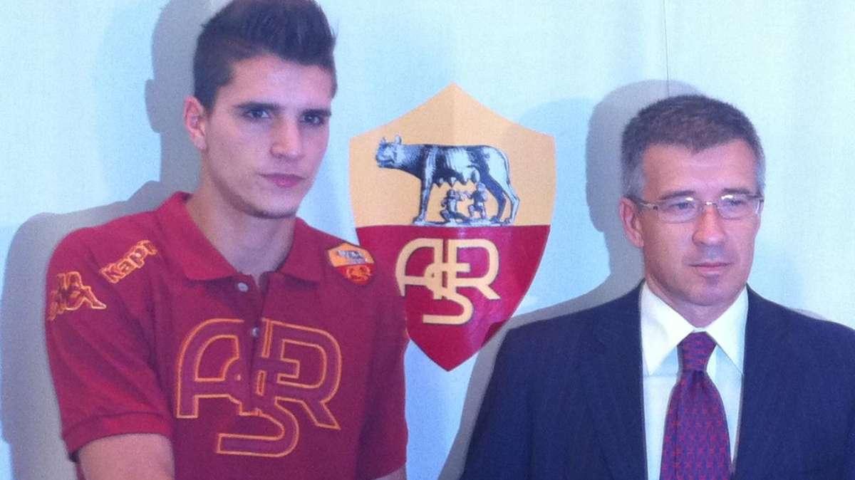 Lamela: "La Roma tra i club più importanti al mondo". Fenucci: "Il mercato non è chiuso, abbiamo i soldi. De Rossi? A breve un incontro con l'agente"