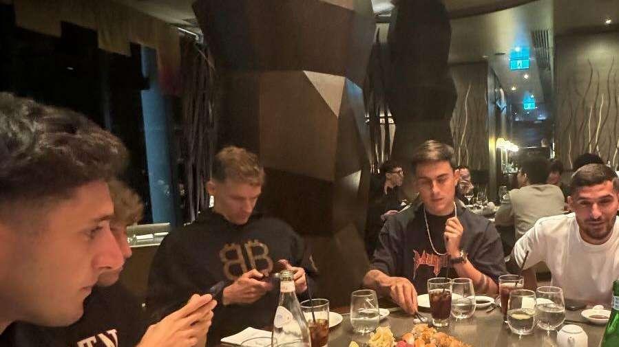 Cena a base di sushi in Australia per la Roma. FOTO!