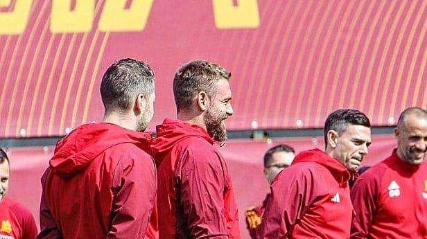 LA VOCE DELLA SERA - Calciomercato, da Frattesi a David: le ultime. Trigoria, Dybala ancora in gruppo. Femminile, Spugna alla vigilia della finale con la Fiorentina: "C'è la giusta pressione"
