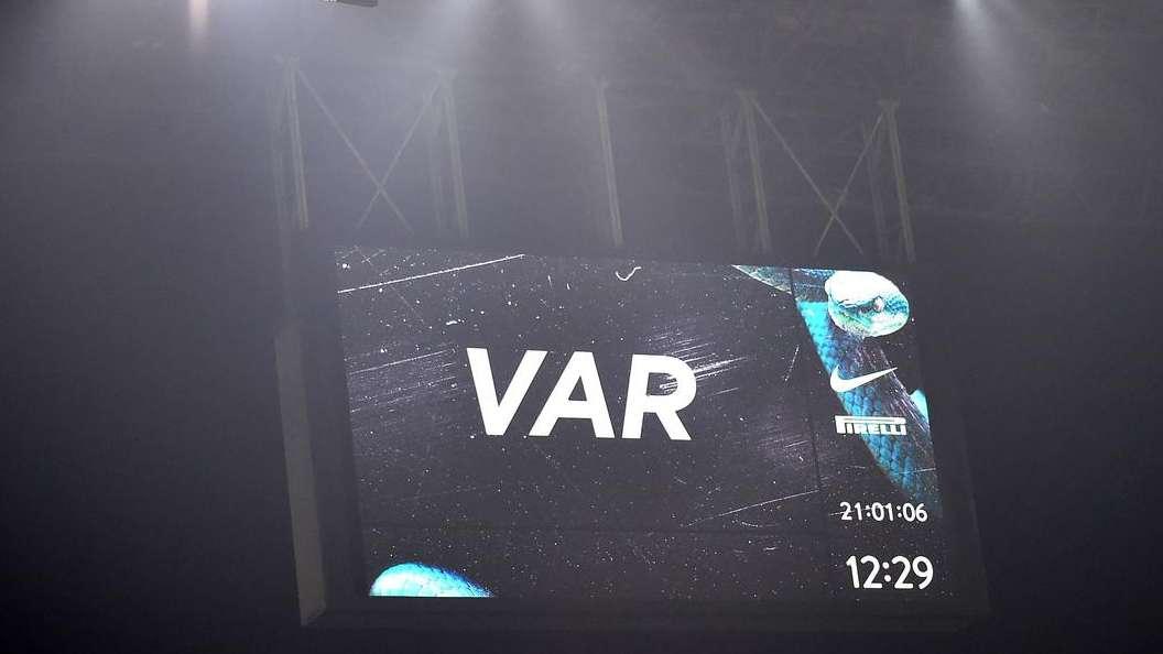 OPEN VAR - La Sala VAR sul mani di Sabelli: "Il braccio è molto vicino al corpo". VIDEO!