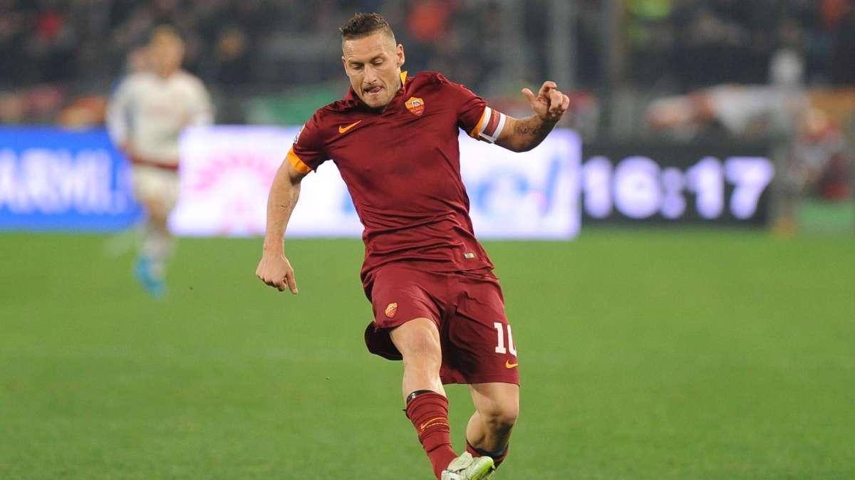 Il Codacons chiede la squalifica di Totti per pubblicità occulta