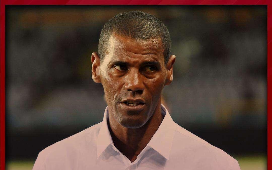 Campione come giocatore e come persona, ha ceduto la fascia di capitano a Totti: tanti auguri Pluto Aldair. GRAFICA!