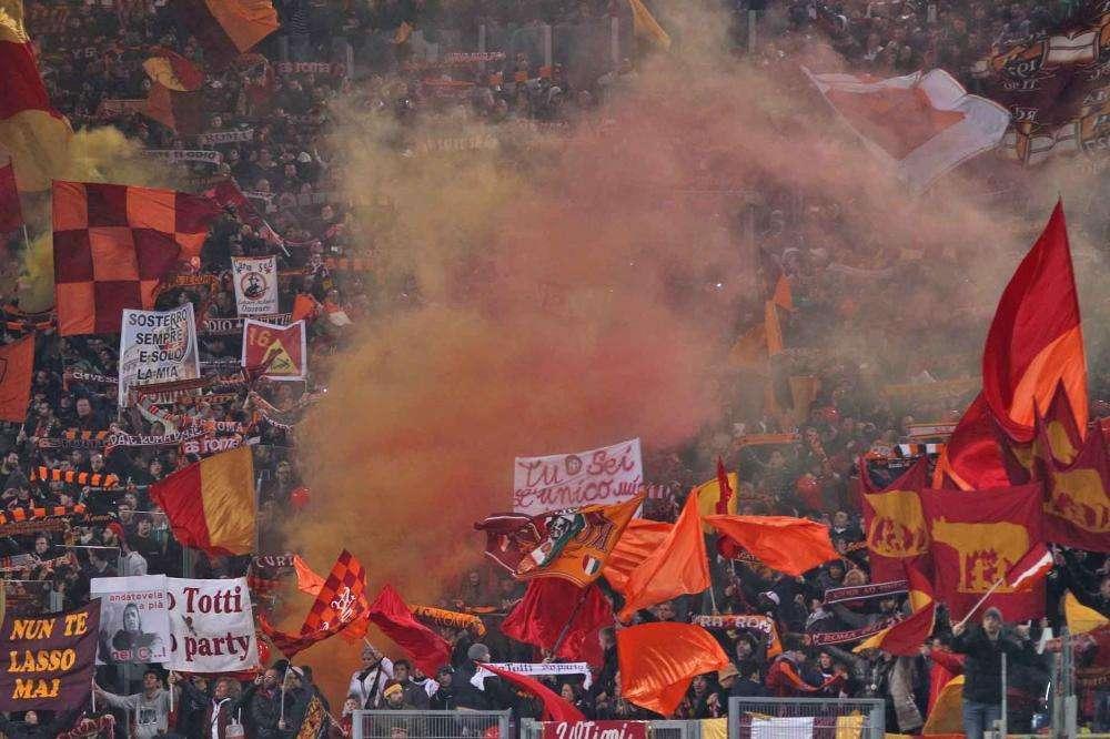 Domani mattina la Curva Sud a Trigoria