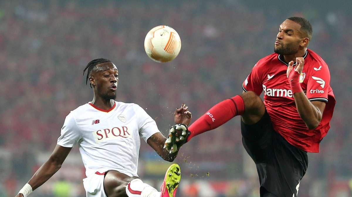 Cambio Campo - Arens: “C’è grande voglia di rivincita dopo l’eliminazione dell’anno scorso. Azmoun vuole restare alla Roma. Quest’anno il Bayer Leverkusen è un’altra squadra”