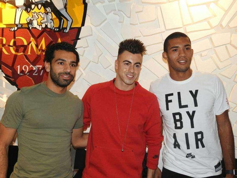VIA DEL CORSO - Grand Opening dell'AS Roma Store con Salah, El Shaarawy e Jesus. Il brasiliano: "Lavoriamo ogni giorno per essere l'anti-Juve, ma non possiamo più sbagliare". FOTO! VIDEO!