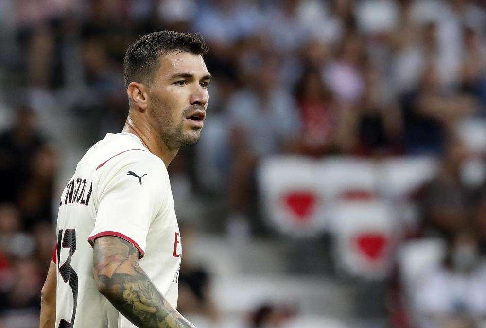 La Curva Nord a Romagnoli: "Lazio primo amore, torna a casa"
