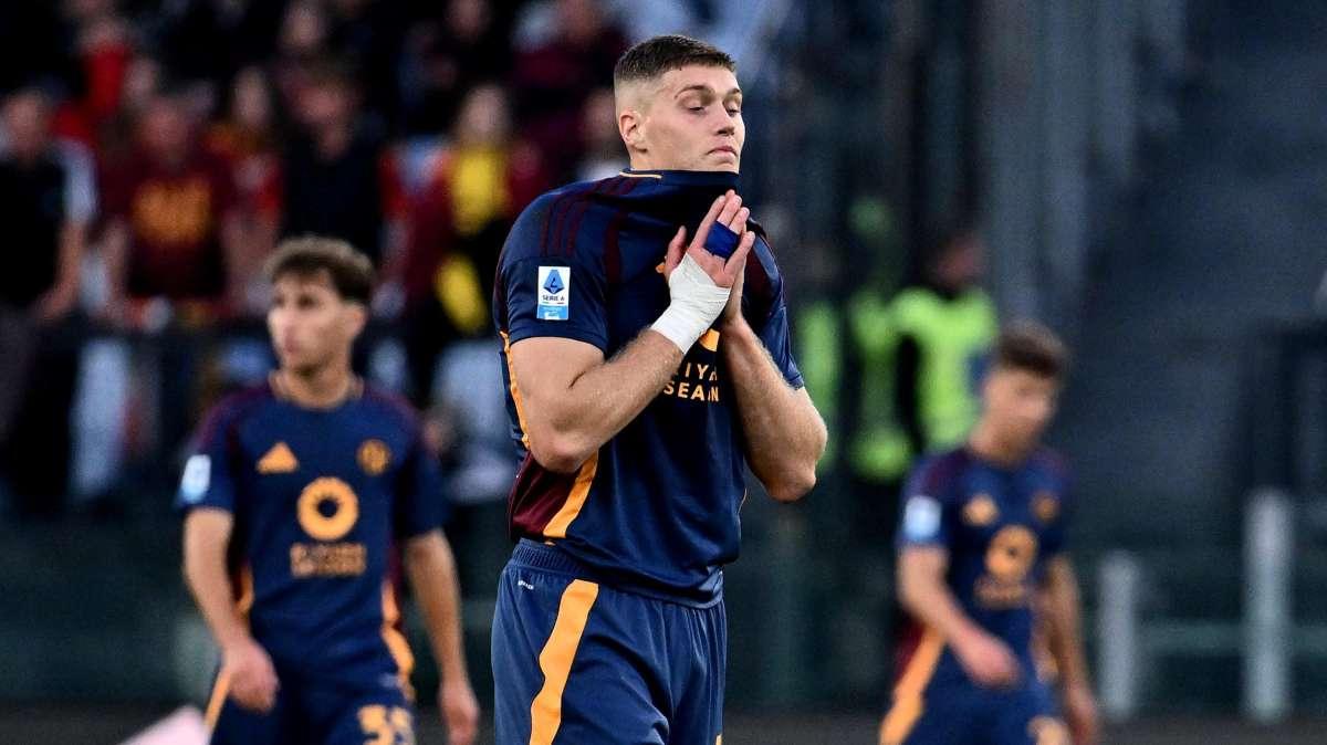 L'ex CT dell'Ucraina Szabó: "Dovbyk deve muoversi di più. È molto negativo"