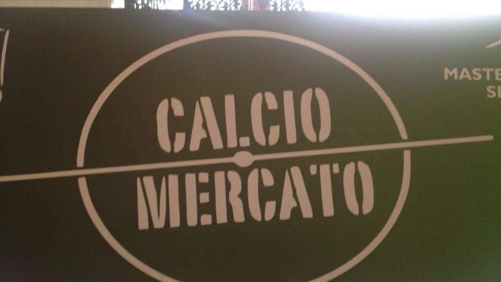 MERCATO - Juventus, Rabiot verso la cessione. Inter, obiettivo Milenkovic. Lazio, Acerbi in vendita. Borussia Dortmund, offerto Suarez. Kim, Napoli pronto a pagare la clausola