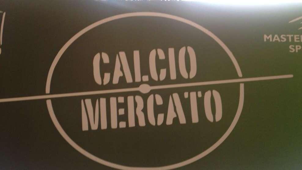 CALCIOMERCATO - Al Hilal su Leao, il Milan chiede il pagamento della clausola da 175 milioni. Il Bologna insiste per Gosens. Juventus-Douglas Luiz in stand-by. Pjanic vicino all'Al Ra'ed